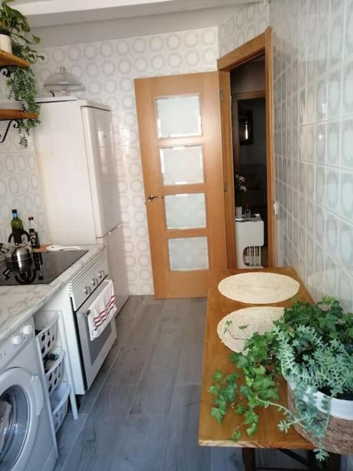 Piso Completo Cerca De Estacion Bus, Tren Y Ferrys Apartment ซานตานเดร์ ภายนอก รูปภาพ