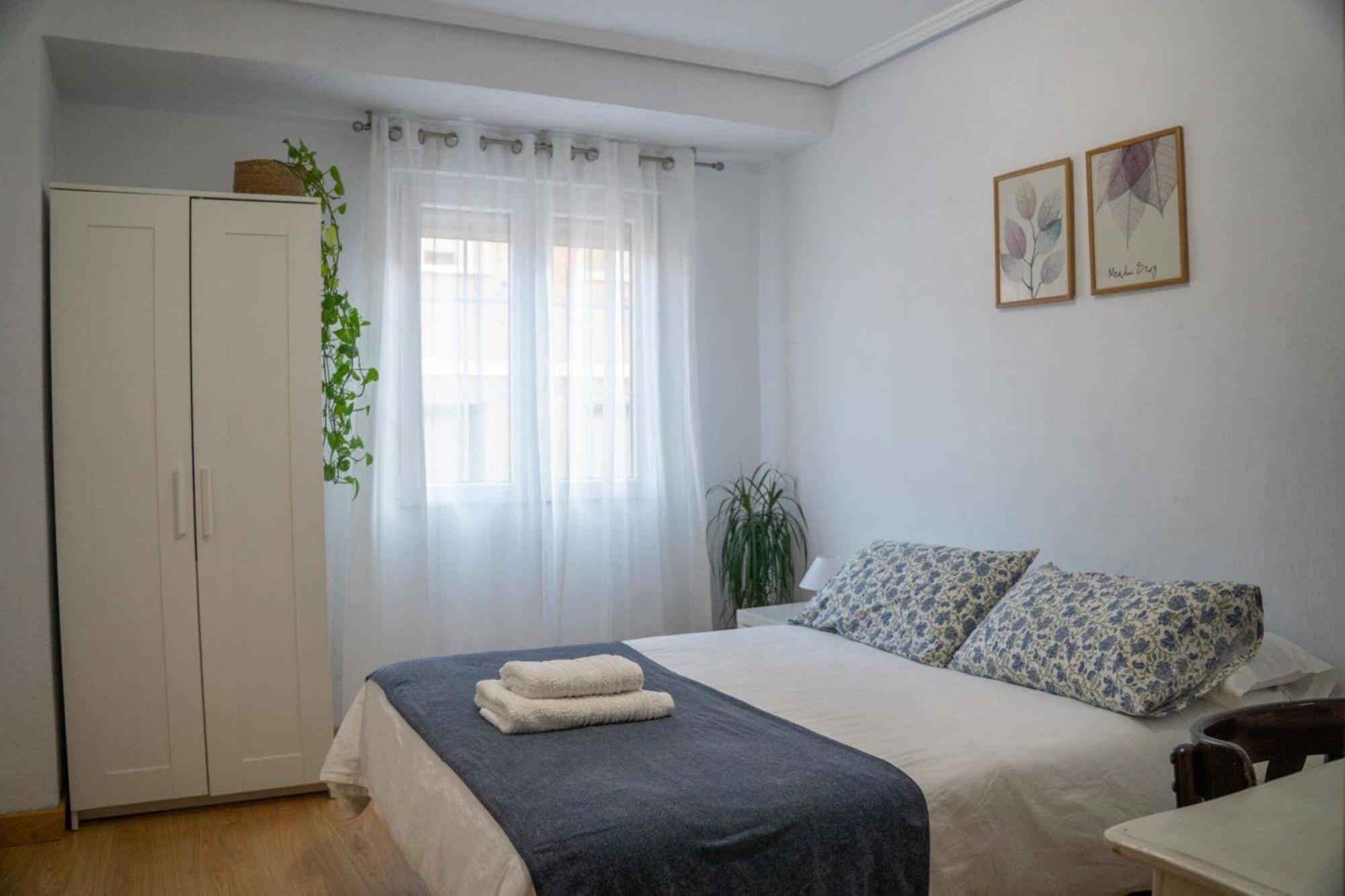 Piso Completo Cerca De Estacion Bus, Tren Y Ferrys Apartment ซานตานเดร์ ภายนอก รูปภาพ